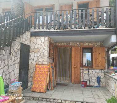 Villetta a schiera in vendita a Cappadocia, Frazione Camporotondo