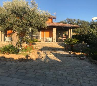 Villa in vendita a Giungano (Salerno)