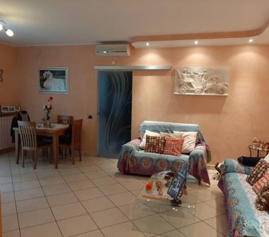 Quadrilocale in vendita a Pioltello, Frazione Seggiano