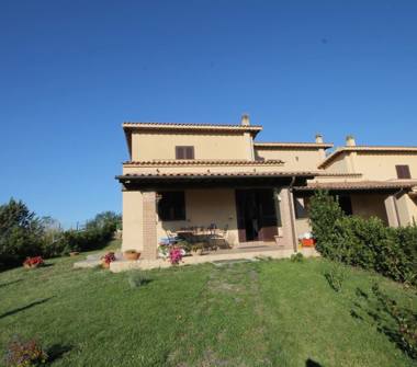 Villetta a schiera in vendita a Arcidosso, Frazione Montelaterone, Via Nuova 3