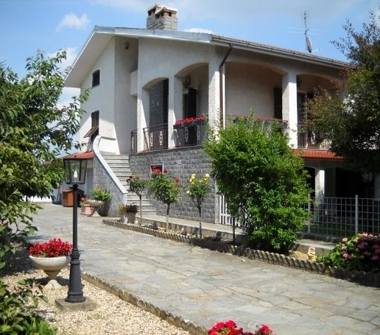 Villa in vendita a Basaluzzo (Alessandria)