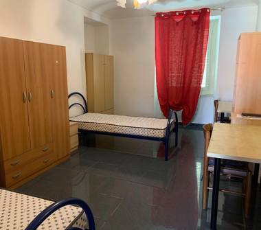 Porzione di casa in affitto a Torino, Zona Centro, Via Sacchi 32