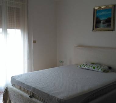 Affitto Stanza Singola a Palermo, Zona Borgo Vecchio, Via Domenico Scinà 36