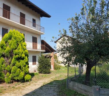 Rustico/Casale in vendita a Bogogno (Novara), Via IV Novembre 13