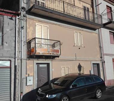 Appartamento in vendita a Floresta (Messina)