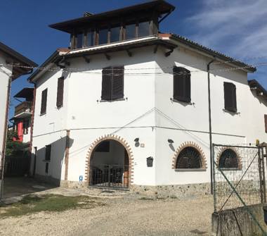 Casa indipendente in vendita a Corvino San Quirico (Pavia)