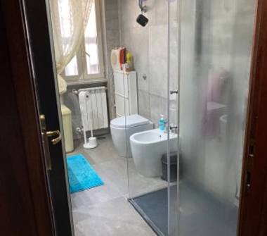 Trilocale in vendita a Napoli, Zona Soccavo