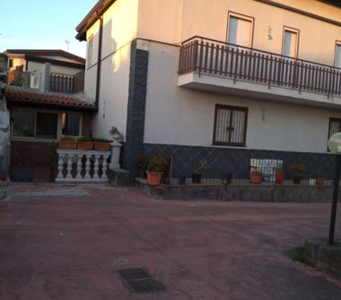 Casa indipendente in vendita a San Giovanni la Punta (Catania)