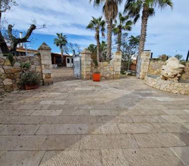 Altro in vendita a Lecce, Frazione San Cataldo