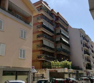 Affitto Stanza Singola a Sassari (Sassari), Via IV Novembre 34