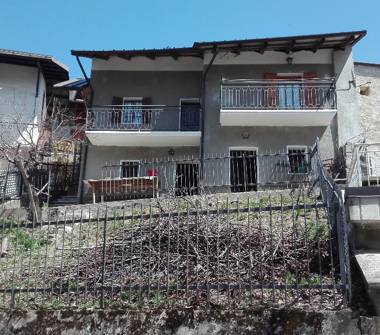 Rustico/Casale in vendita a Roaschia (Cuneo)