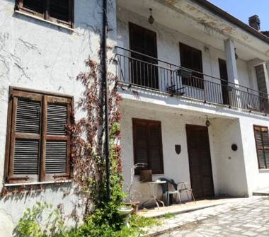 Casa indipendente in vendita a Ostiano (Cremona), Via 25 Aprile 7