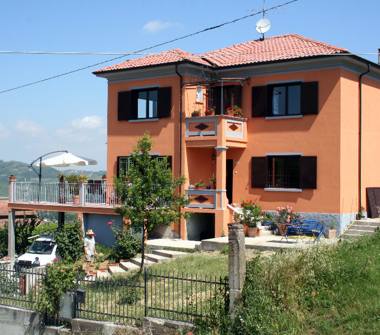 Casa indipendente in vendita a Montecalvo Versiggia, Frazione Francia, Frazione Spagna 9