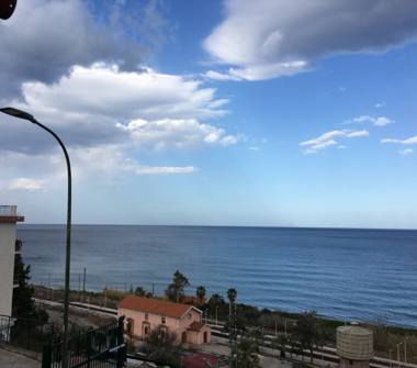 Appartamento in vendita a Santo Stefano di Camastra (Messina), Via Marina 60