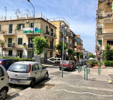 Negozio in affitto a Ercolano (Napoli)