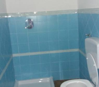 Negozio in vendita a La Spezia, Zona Melara