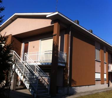 Villa in vendita a Ferno (Varese)