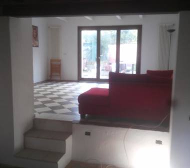 Casa indipendente in vendita a Bibbiano, Frazione Mangalana