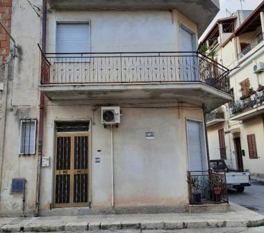 Casa indipendente in vendita a Rosolini (Siracusa), Via Giulia 96