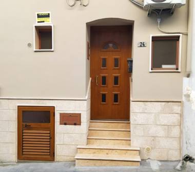 Casa indipendente in vendita a Mottola (Taranto), Via Francesco Sansonetti 24