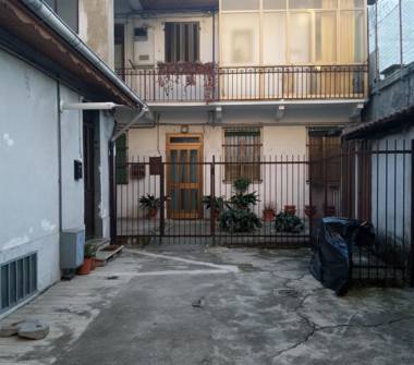 Trilocale in vendita a Torino, Zona Madonna Campagna, Via Venarìa 55