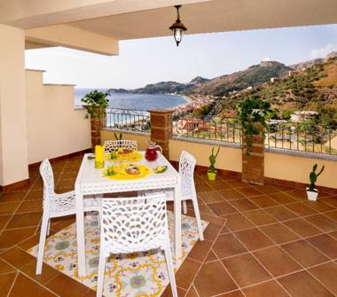 Affitto Appartamento Vacanze a Letojanni (Messina), Contrada Sillemi 49