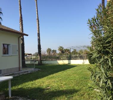 Casa indipendente in vendita a Latina, Frazione Borgo Santa Maria