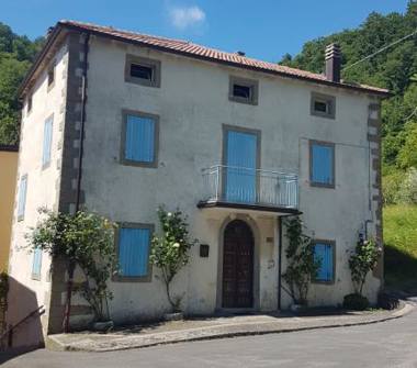 Casa indipendente in vendita a Monghidoro, Frazione Campeggio