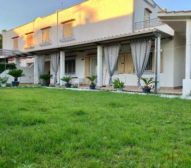 Affitto Villa Vacanze a Terracina (Latina), Via delle Volte 9