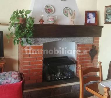 Casa indipendente in vendita a Arizzano (Verbano-Cusio-Ossola), Via Vecchia 2