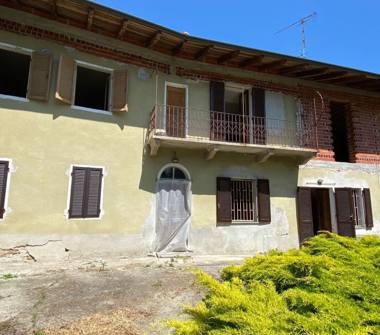 Rustico/Casale in vendita a Villamiroglio, Frazione Vallegioliti, Via Romagnoli 2