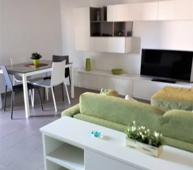 Affitto Appartamento Vacanze a Pisa, Zona Calambrone, Via delle Magnolie 7