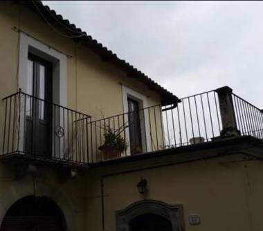 Casa indipendente in vendita a Pettorano sul Gizio (L'Aquila), Via roma 7