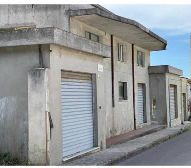 Altro in vendita a Ploaghe (Sassari), via Goceano 9