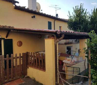 Casa indipendente in vendita a Scansano, Frazione Polveraia