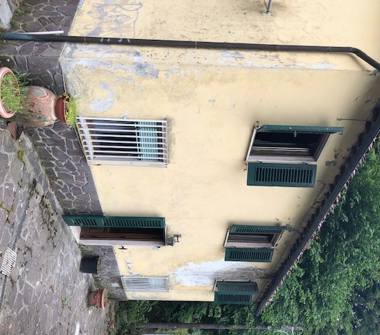 Casa indipendente in vendita a Lucca, Zona Sesto Di Moriano, Via Ludovica 1941