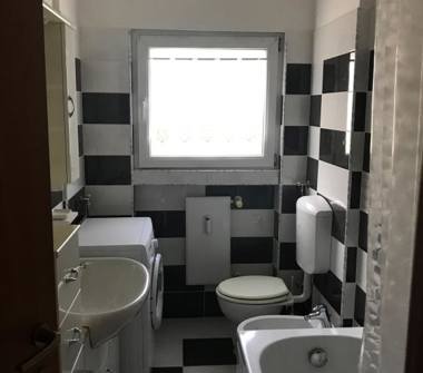 Bilocale in vendita a Ponte Lambro (Como), via privata mazzini 14