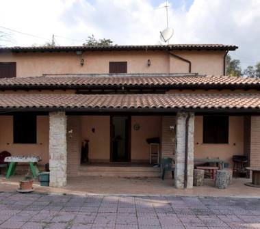 Casa indipendente in vendita a Casaprota (Rieti), via vignanello 33