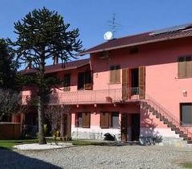 Porzione di casa in vendita a Vinzaglio (Novara)