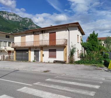 Casa indipendente in vendita a Arsiero (Vicenza), Via Guglielmo Marconi 26