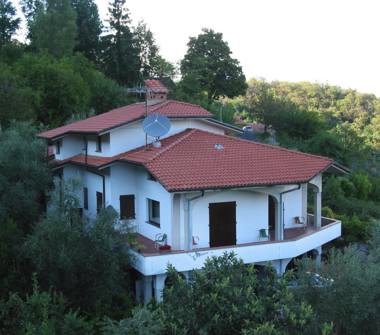 Villa in vendita a Mulazzo (Massa-Carrara), Via Provinciale Busatica 1