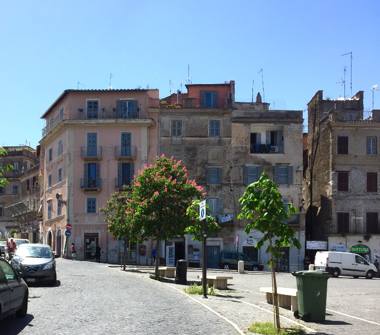 Affitto Stanza Singola a Tivoli, Frazione Centro, Piazza Garibaldi tivoli 10