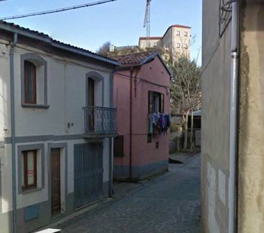 Casa indipendente in vendita a Satriano di Lucania (Potenza), Vico III Piazzile 1