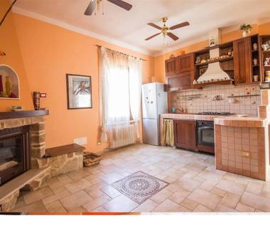 Trilocale in vendita a Civitella Paganico, Frazione Paganico, R. MALAVOLTI 13