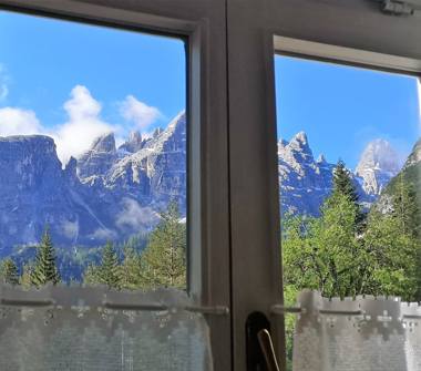 Affitto Appartamento Vacanze a Dobbiaco, Frazione Dobbiaco Nuovo, Via Alemagna 1