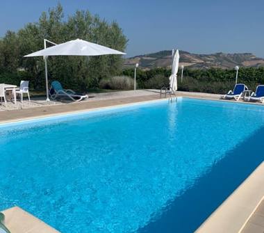 Villa in vendita a Teramo, Frazione San Nicolò A Tordino