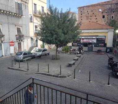 Negozio in affitto a Catania, Zona Via Garibaldi