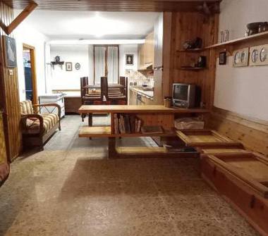 Casa indipendente in vendita a Gorno, Frazione Villassio, Via Ripa 13
