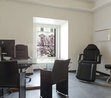 Ufficio in affitto a Roma, Zona Romanina, Via Cola di Rienzo 28