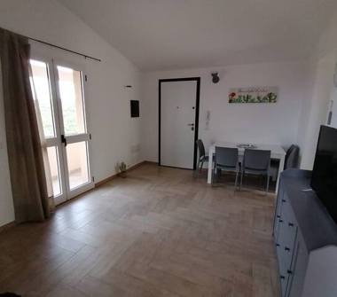 Quadrilocale in vendita a Luogosanto (Sassari), Via Guglielmo Marconi 22